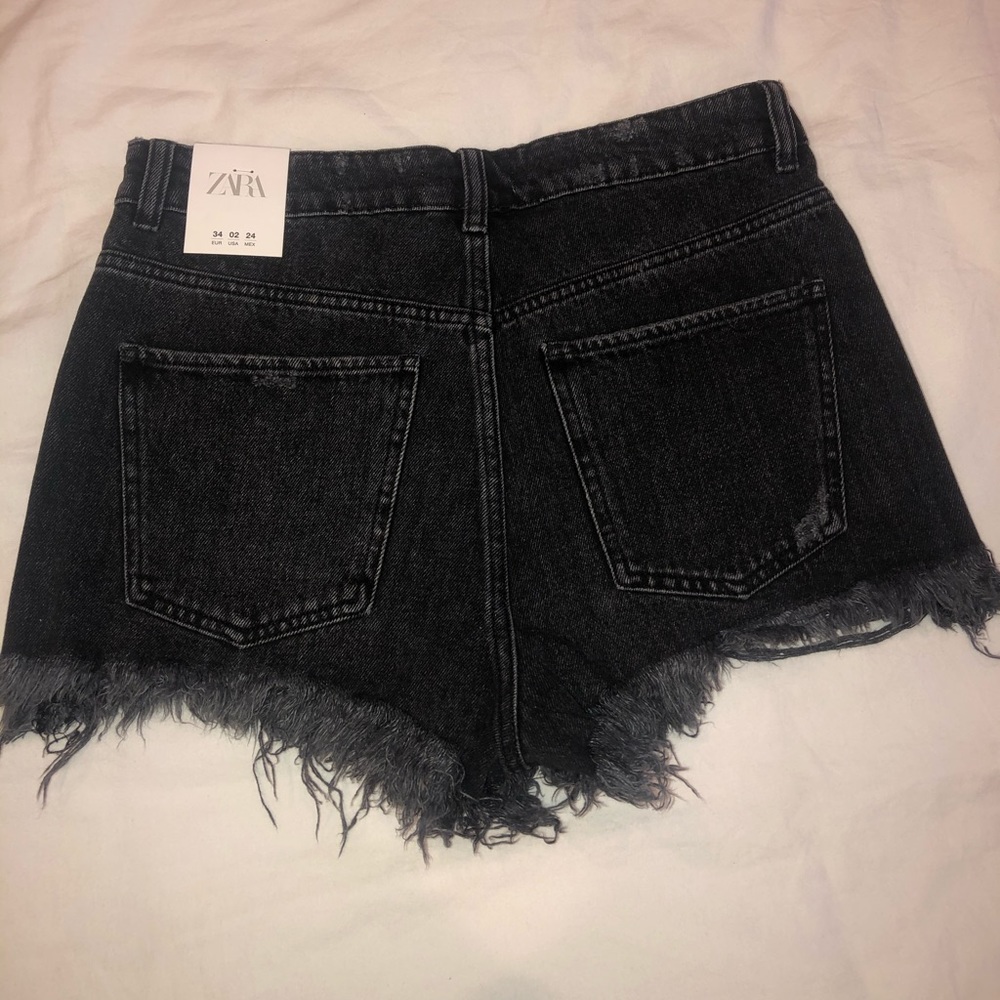 New Zara denim shorts - Picture 5 of 6